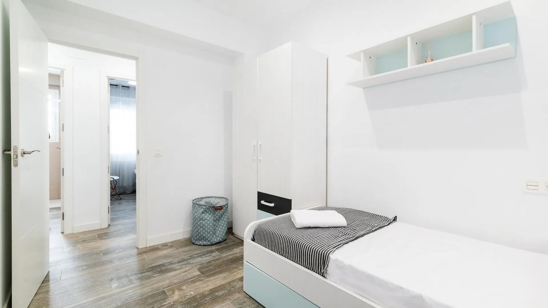 Pajaritos Suites Junto A Centro, Estacion De Tren Y Plaza De Toros Granada