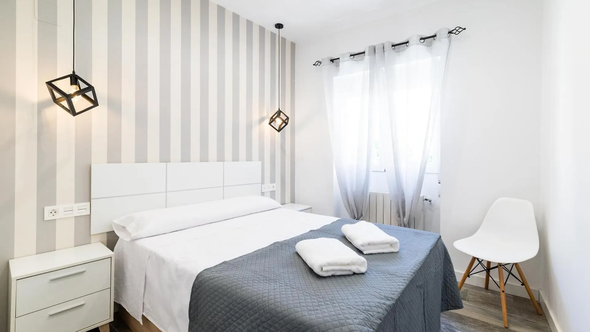 Pajaritos Suites Junto A Centro, Estacion De Tren Y Plaza De Toros Granada Apartment