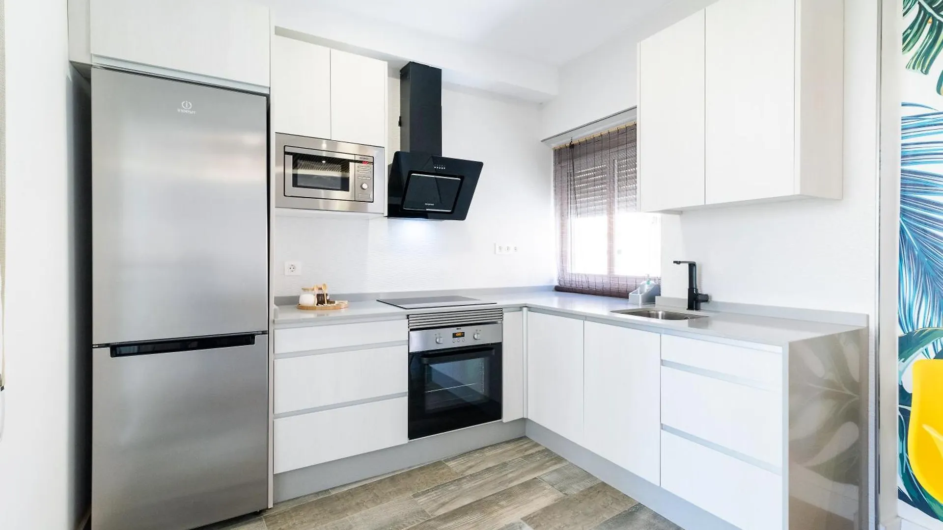 Pajaritos Suites Junto A Centro, Estacion De Tren Y Plaza De Toros Granada Apartment