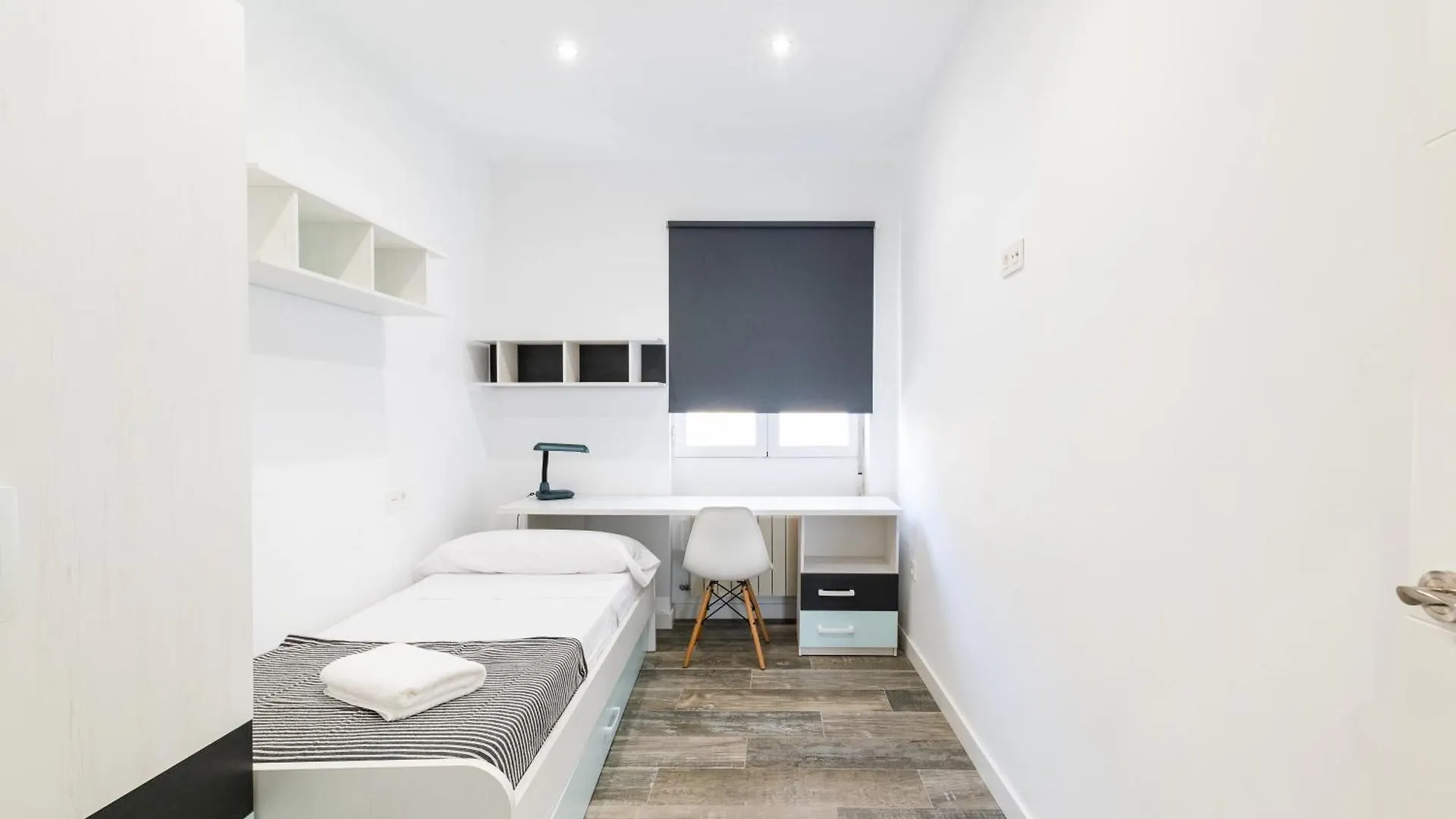 Apartamento Pajaritos Suites Junto A Centro, Estacion De Tren Y Plaza De Toros Granada