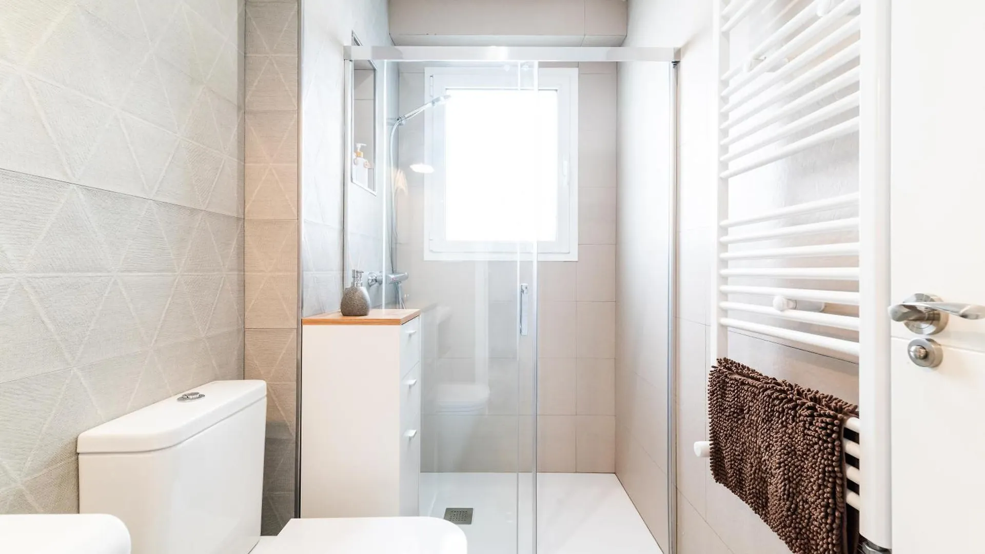 Pajaritos Suites Junto A Centro, Estacion De Tren Y Plaza De Toros Granada Apartamento
