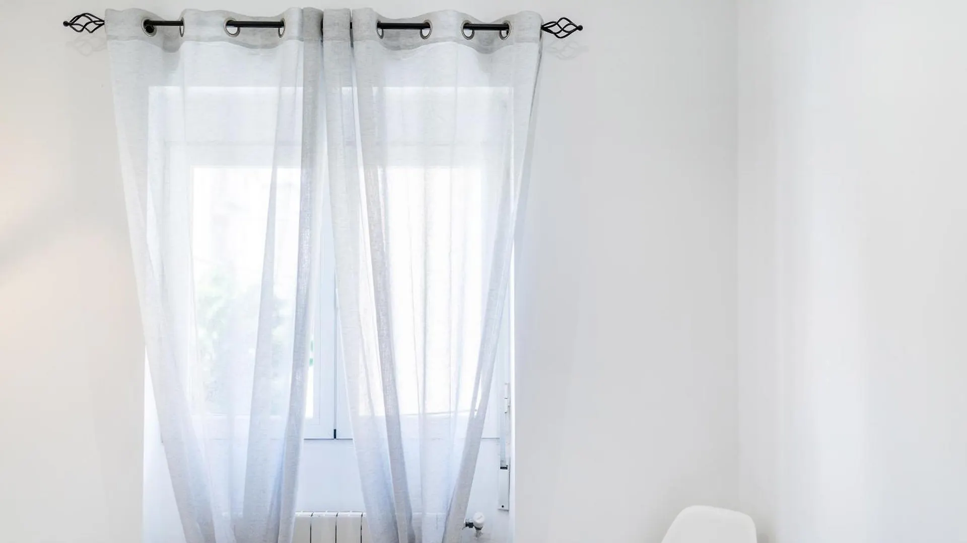 Apartamento Pajaritos Suites Junto A Centro, Estacion De Tren Y Plaza De Toros Granada España