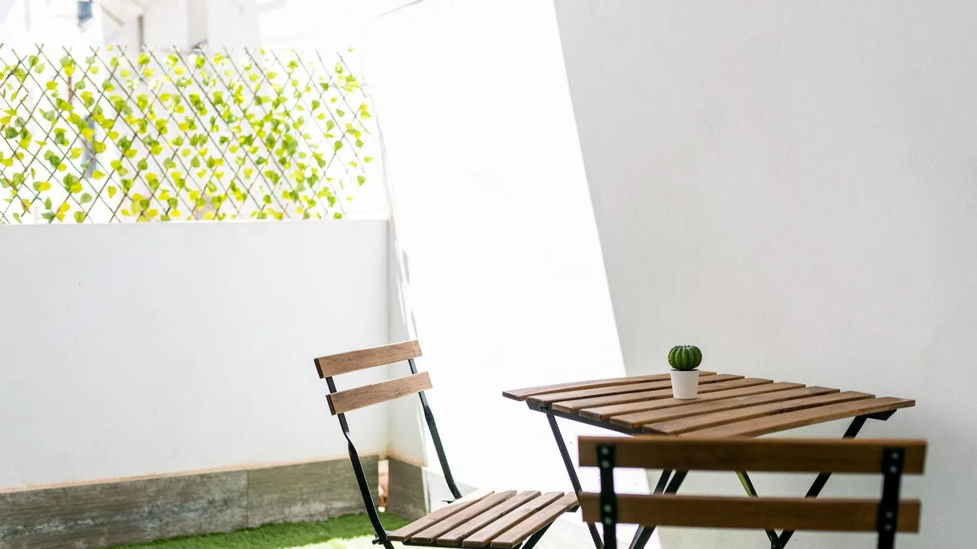 Pajaritos Suites Junto A Centro, Estacion De Tren Y Plaza De Toros Granada Apartamento