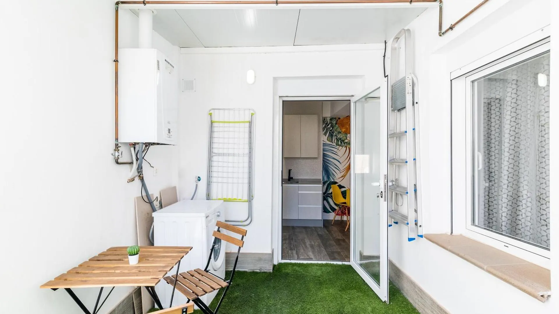 Apartamento Pajaritos Suites Junto A Centro, Estacion De Tren Y Plaza De Toros Granada