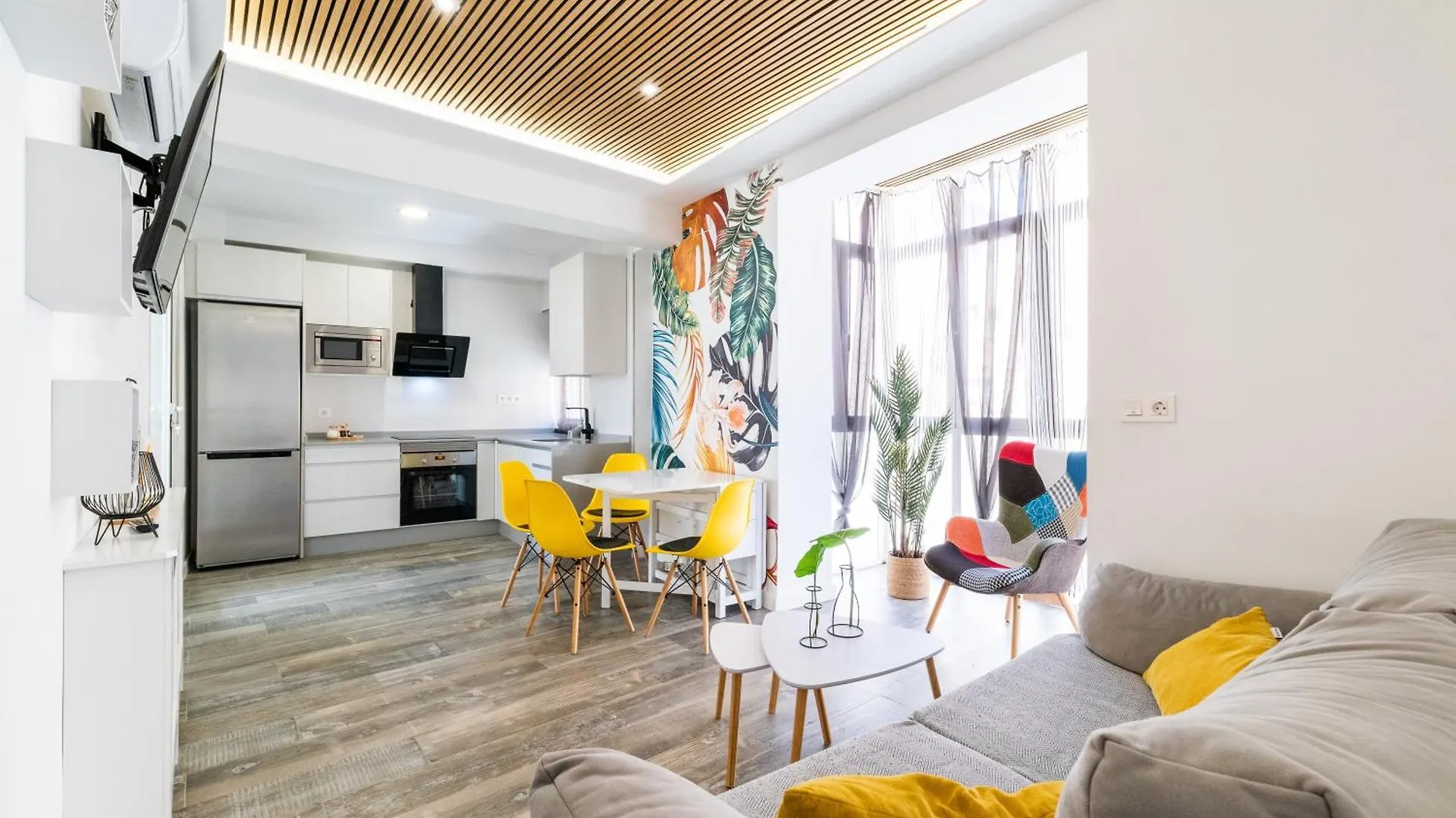 Pajaritos Suites Junto A Centro, Estacion De Tren Y Plaza De Toros Granada